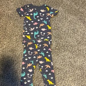 Old Navy 5T dinosaur girls pajamas